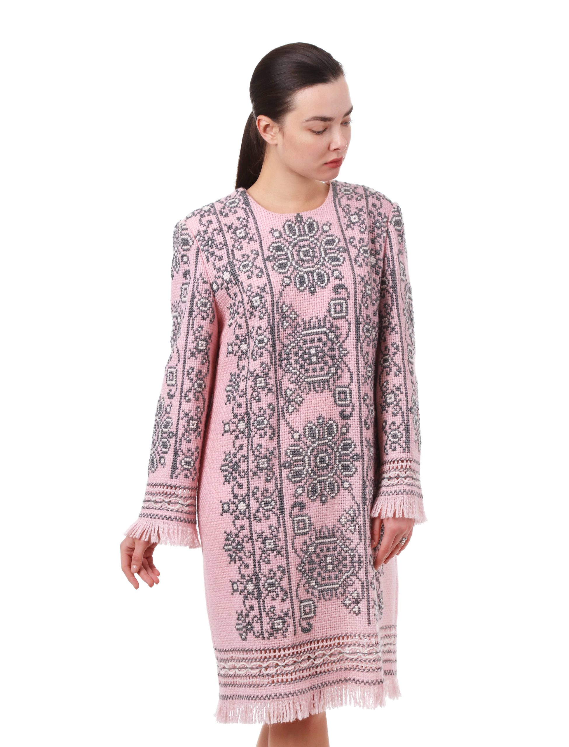Платье с вышивкой «Романс» (розовое)