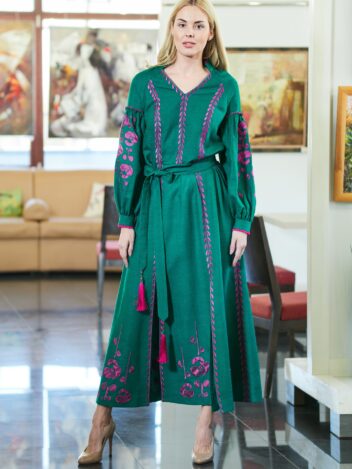 Плаття «Мальви» зелене з вишивкою фуксія